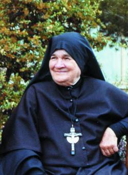 Madre_Speranza.jpg (17578 byte)