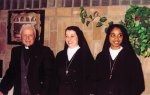P. Mario con le due neo professe