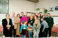Sua Ecc.za Mons. Armando Martin Gutierrez con alcuni parenti