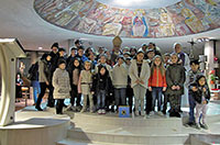 Bambini di Gubbio con il Vescovo Mons. Ceccobelli