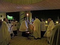 Veglia Pasquale, Celebrazione del lucernario e accensione del Cero