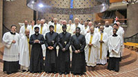 Professione perpetua di Fr. Pramod, Fr. Joy, Fr. Deepak e Fr. Michael con P. Ireneo e Confratelli