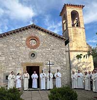 75� ANNIVERSARIO DELLAVENUTA DI MADRE SPERANZA A COLLEVALENZA - Chiesetta della Madonna delle grazie
