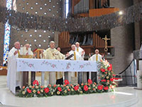 Concelebrazione presieduta da Mons. Domenico Battaglia, Arcivescovo di Napoli